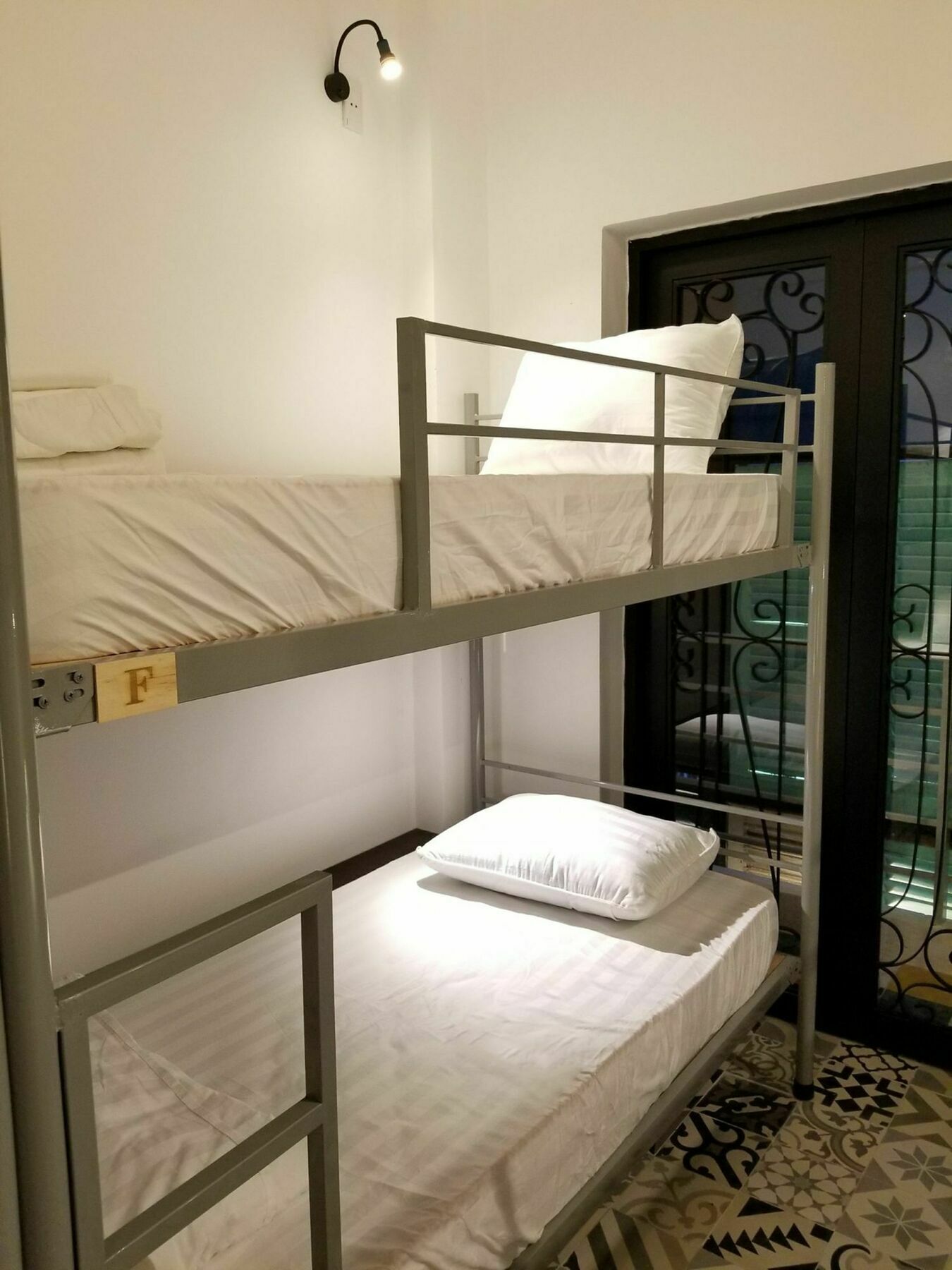 Timemark Travel Homestay & Hostel Ho Chi Minh City Exterior photo