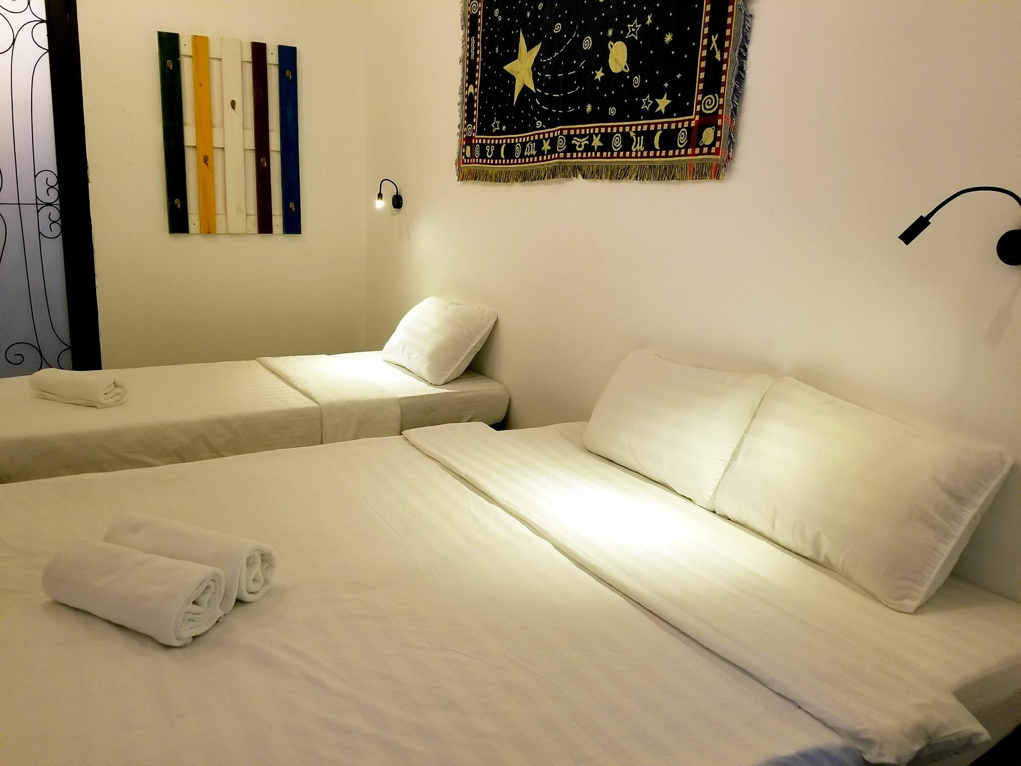 Timemark Travel Homestay & Hostel Ho Chi Minh City Exterior photo