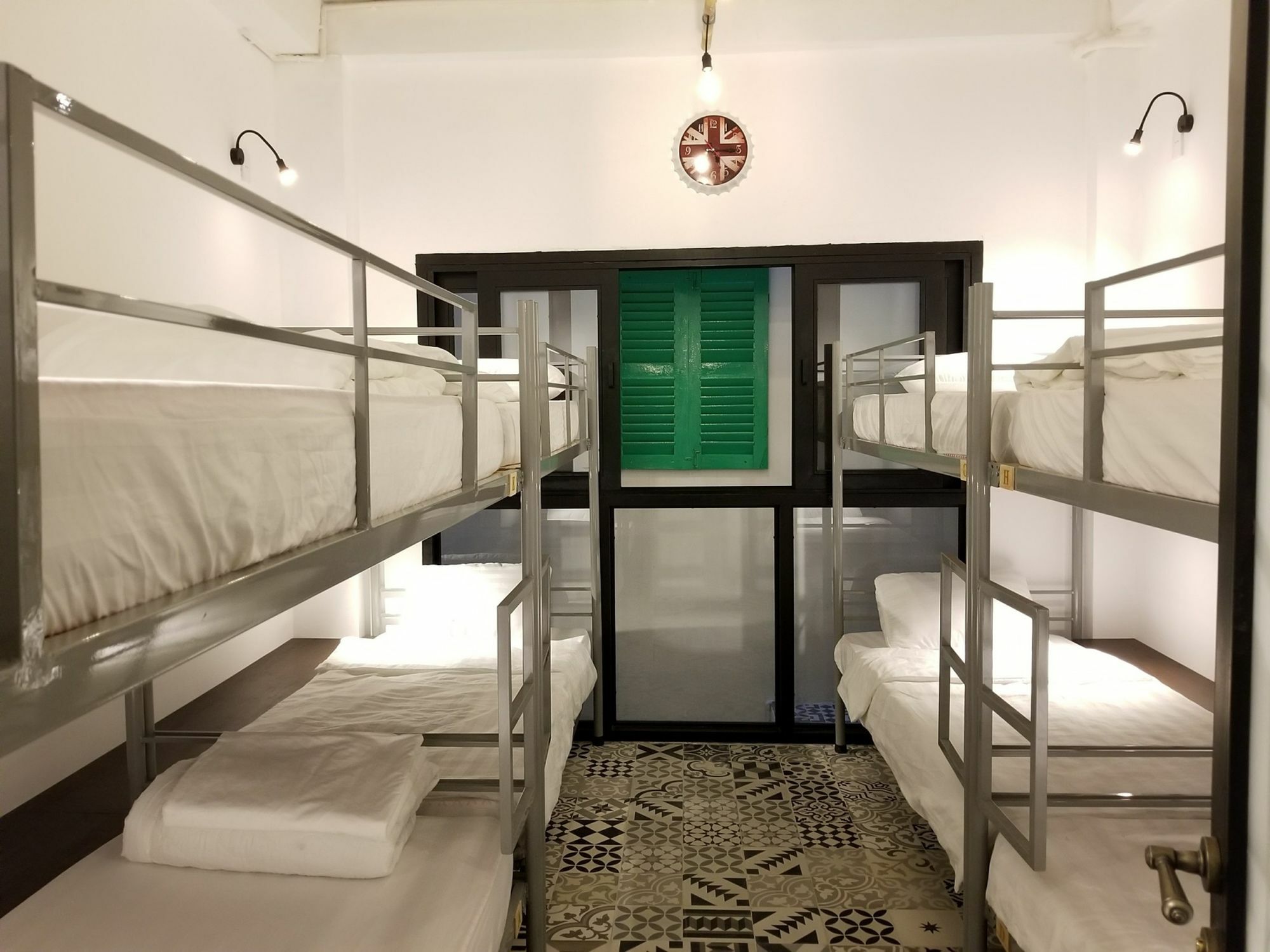Timemark Travel Homestay & Hostel Ho Chi Minh City Exterior photo