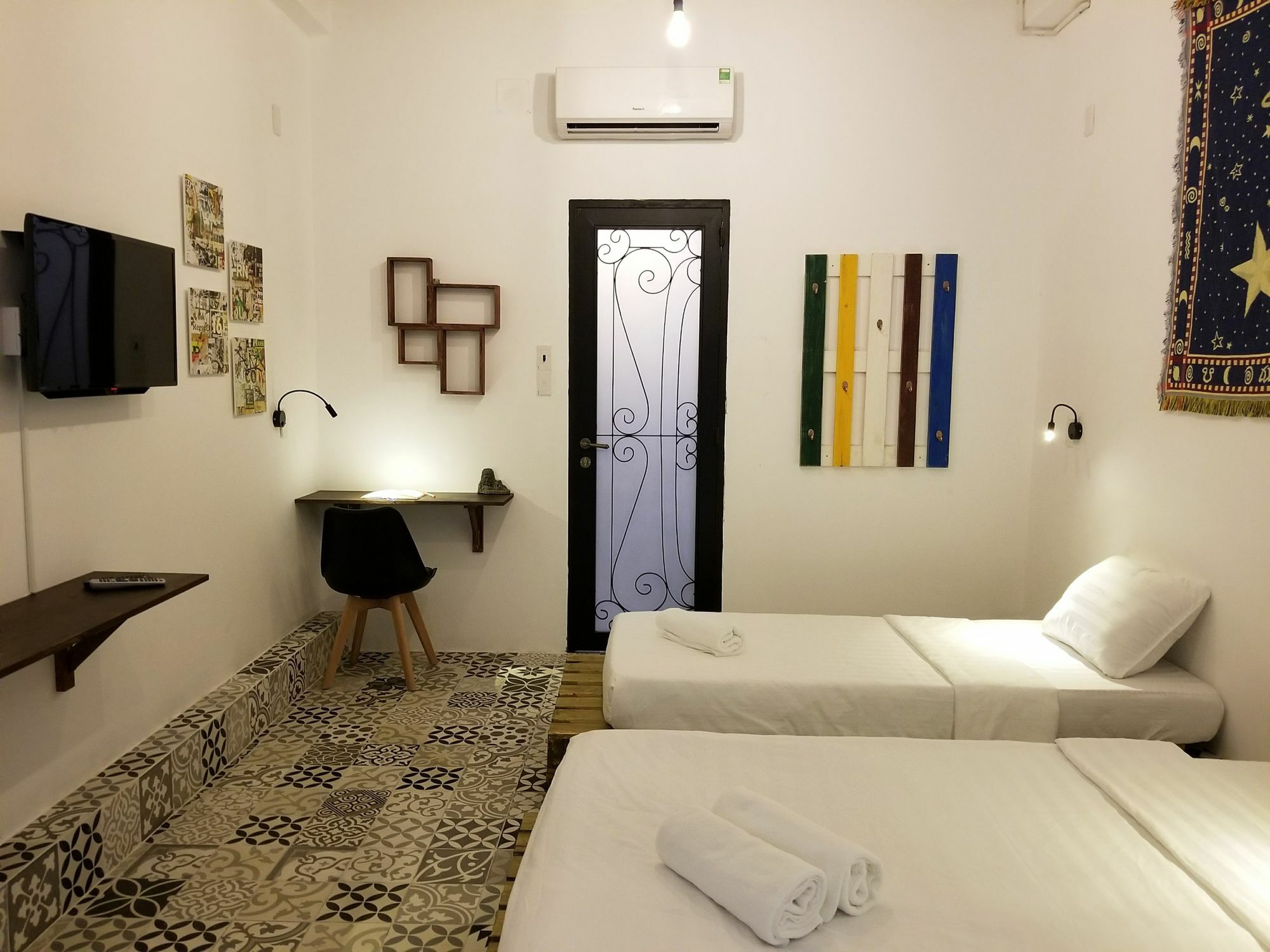 Timemark Travel Homestay & Hostel Ho Chi Minh City Exterior photo