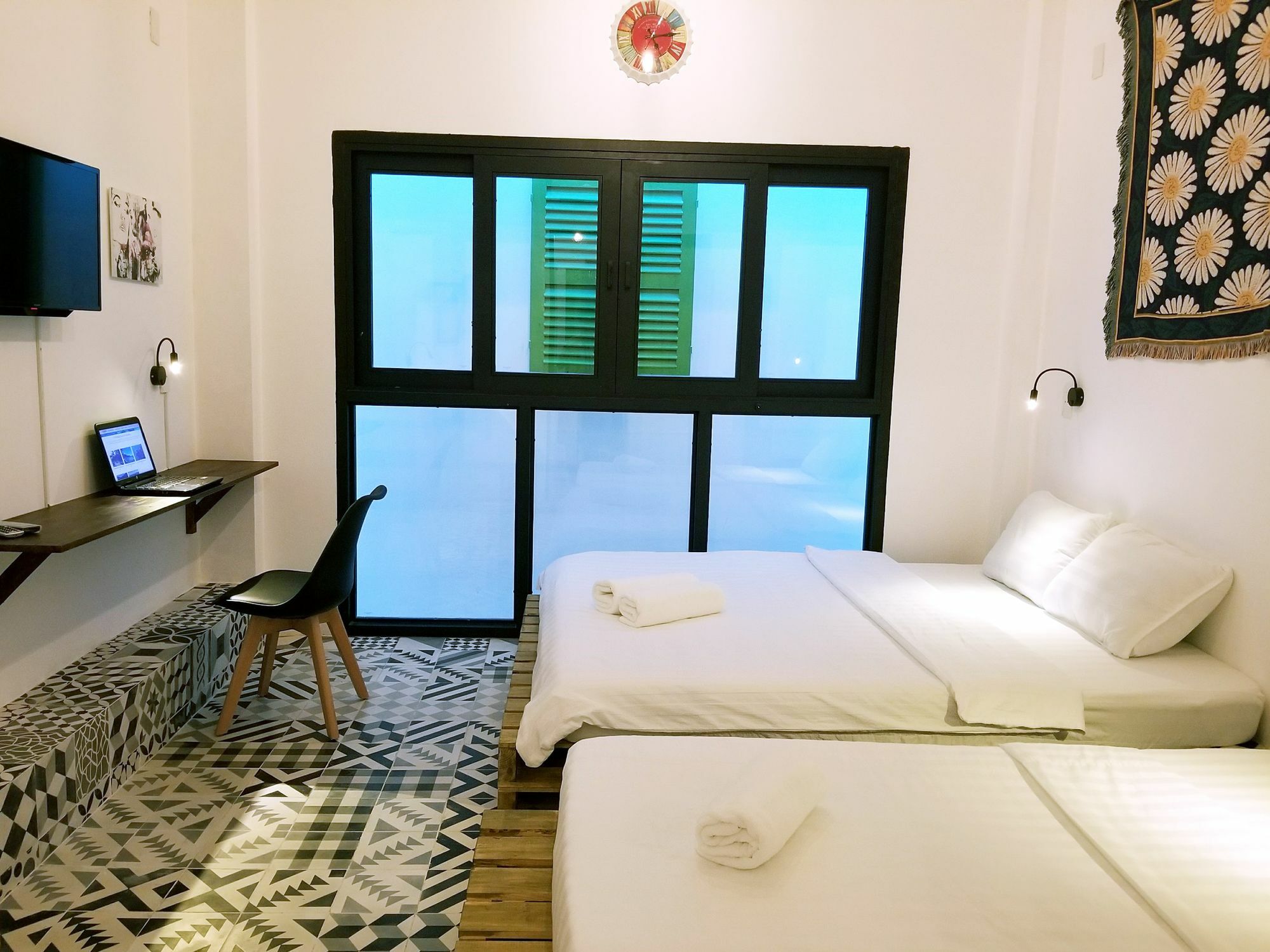 Timemark Travel Homestay & Hostel Ho Chi Minh City Exterior photo